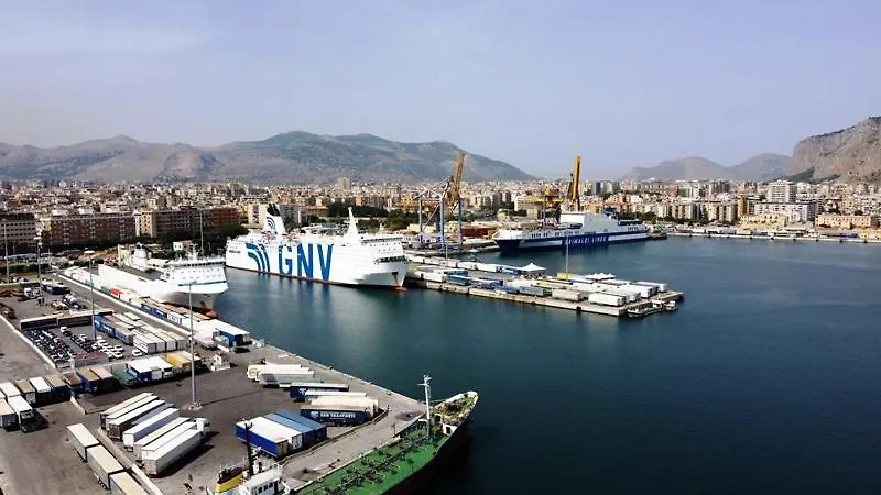 Apartmán Casa Vacanze Rosalinda House Di Fronte Al Mare Di Palermo