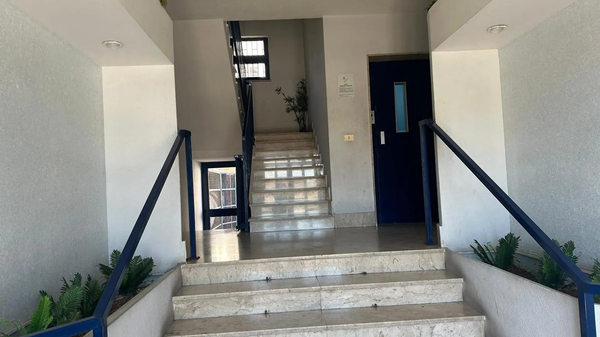 Apartment Casa Vacanze Rosalinda House Di Fronte Al Mare Di Palermo