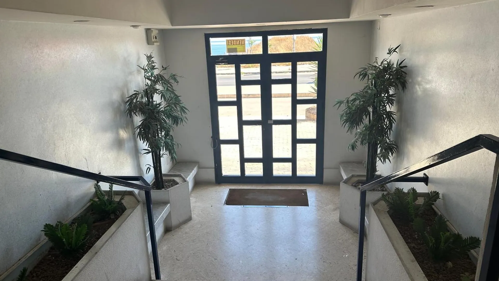 Casa Vacanze Rosalinda House Di Fronte Al Mare Di Palermo 0*,
